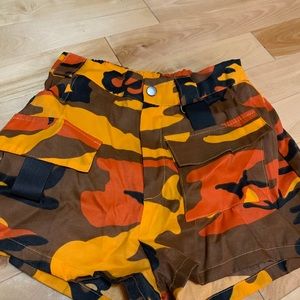 camo cargo shorts